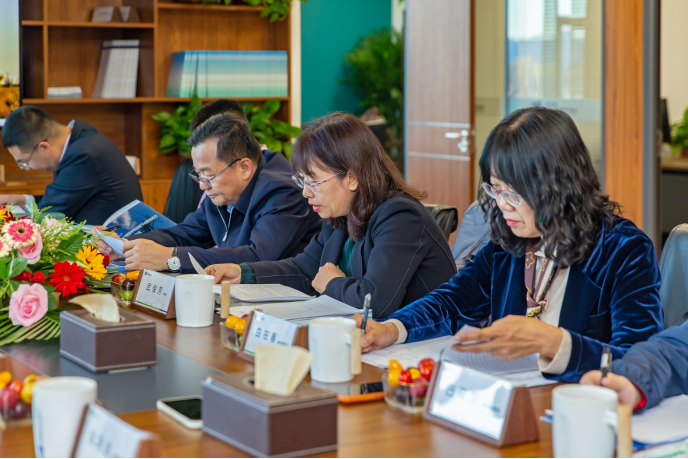 图片[3]-中电联副理事长、内蒙古自治区电力行业协会理事长贾振国率队到访协会-内蒙古清洁能源产业协会